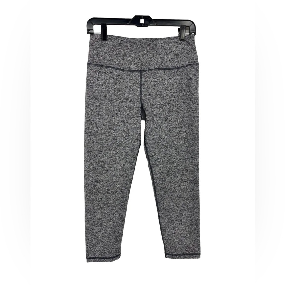 Victoria’s Secret Med EUC sport knockout 
Heathered Gray capri leggings Athletic